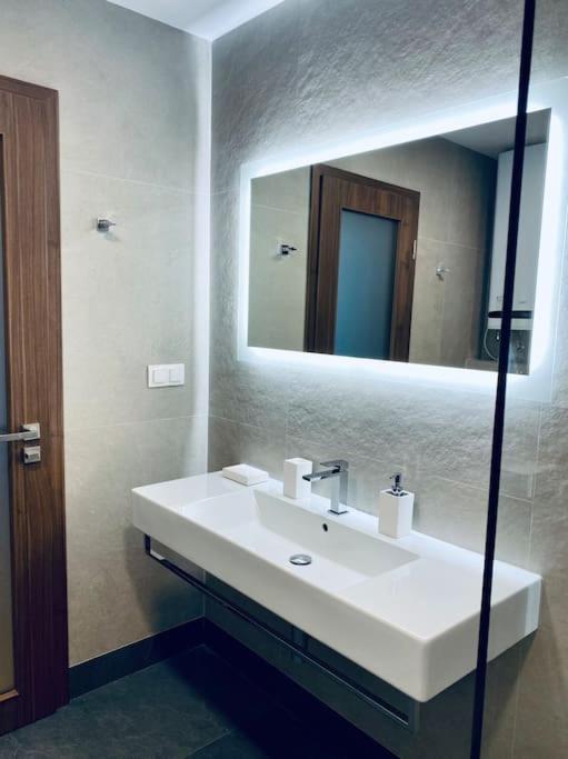Gallery Vitosha Apartment With Underground Parking Sofia Bagian luar foto